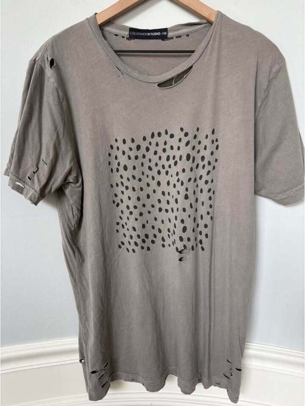 LULUSIMONSTUDIO Distressed T-Shirt